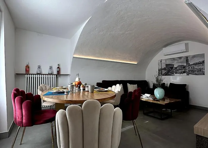 Casa Brunetta Con Sauna Giardino E Parcheggio Privati カヴァイオーン・ヴェロネーゼ