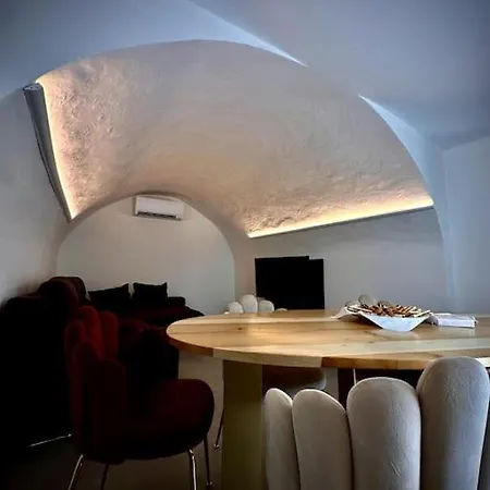 Casa Nuova Con Sauna Giardino E Parcheggio Privati Villa *