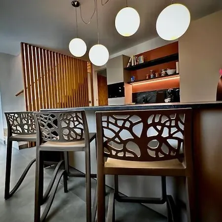Casa Nuova Con Sauna Giardino E Parcheggio Privati *