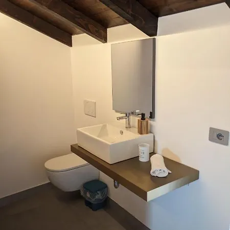 Casa Nuova Con Sauna Giardino E Parcheggio Privati *
